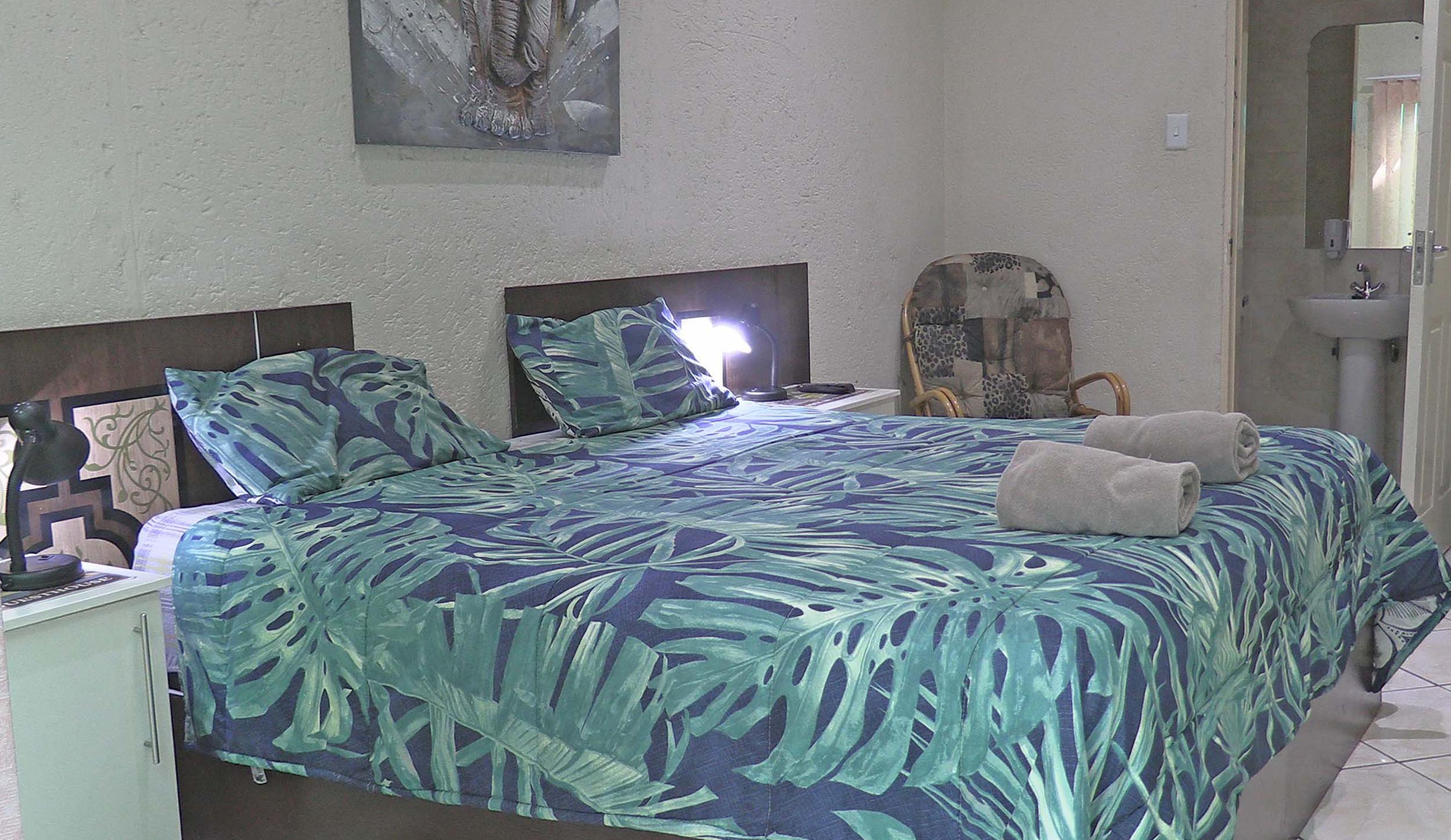 Witbank_Accommodation_Rock_Art_Guest_House_Room_4-v2--2500-2026